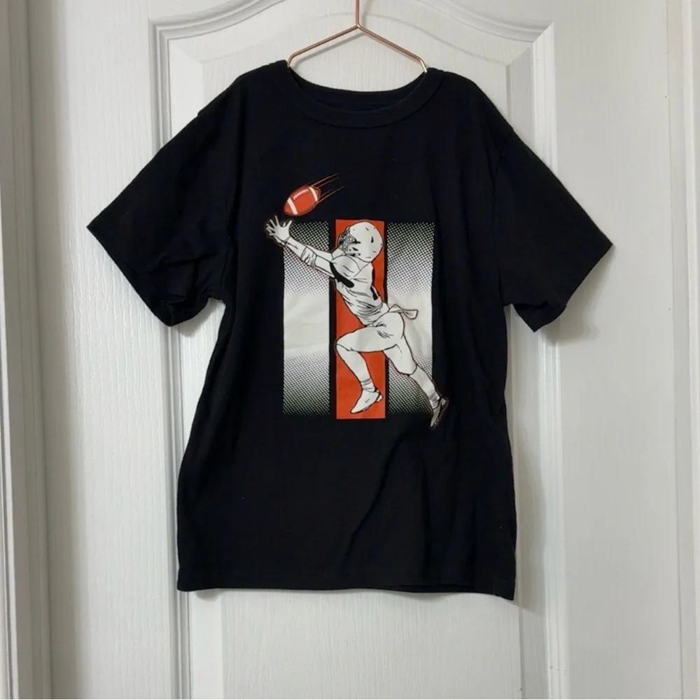 The children's place black short sleeve glow-in-the-dark football player tee S